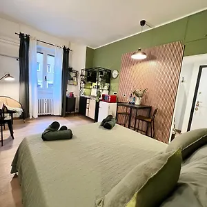 https://apt-la-bella-milano-charme-3-km-away-from-duomo.italymilanhotels.net