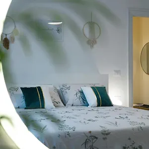 https://apt-the-living-garden.it-romehotels.com